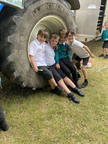 FWWVV3b Xw A Ak Xw Y 768x1024